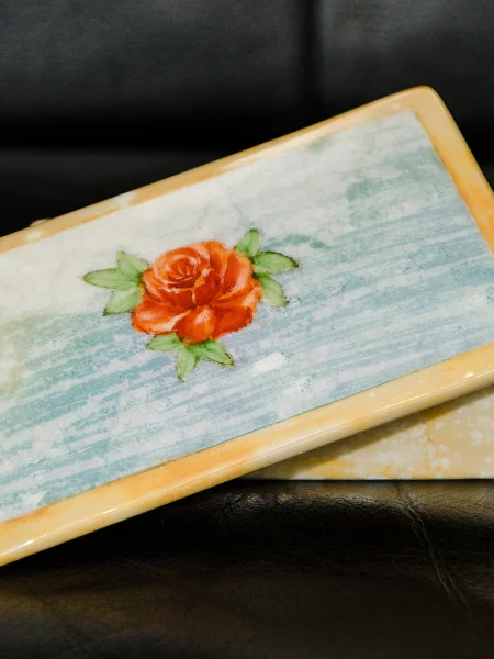 https://www.porcelainpainting.net/images/thumb/Jewel_Box_Rose.webp 1
